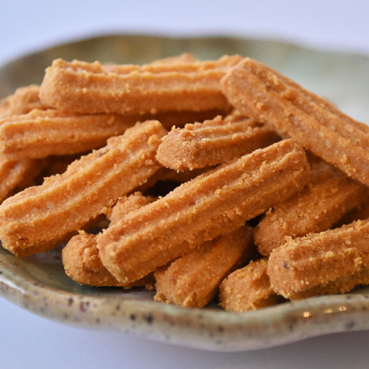 Spicy Cheddar Cheese Straws Product Shot