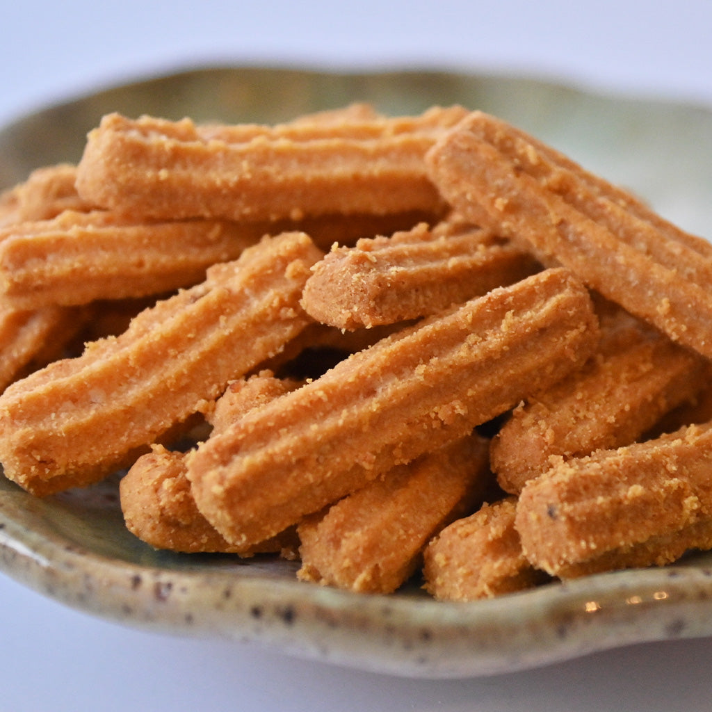 Spicy Cheddar Cheese Straws Product Shot